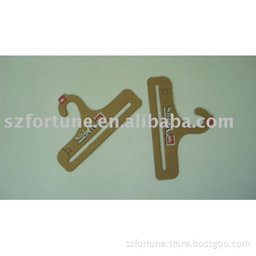 Kraft paper hanger